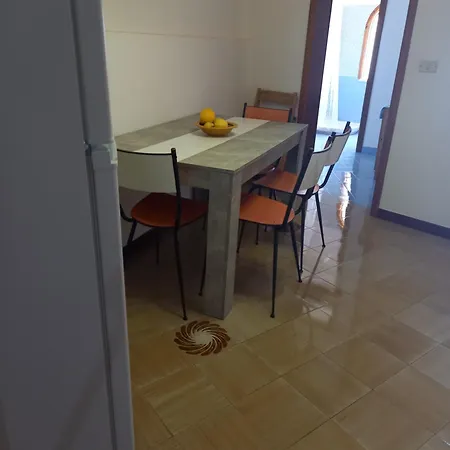 Casa Garibaldi * Leni
