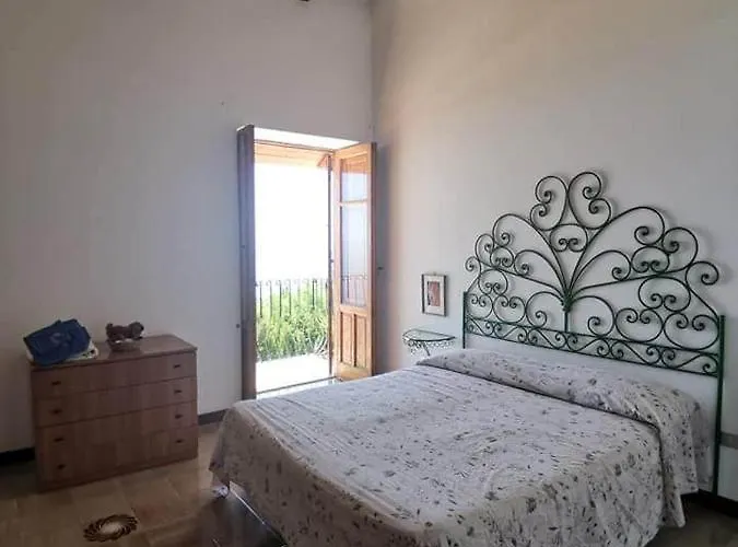 Casa Garibaldi * Leni