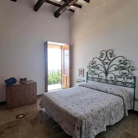 Casa Garibaldi * Leni